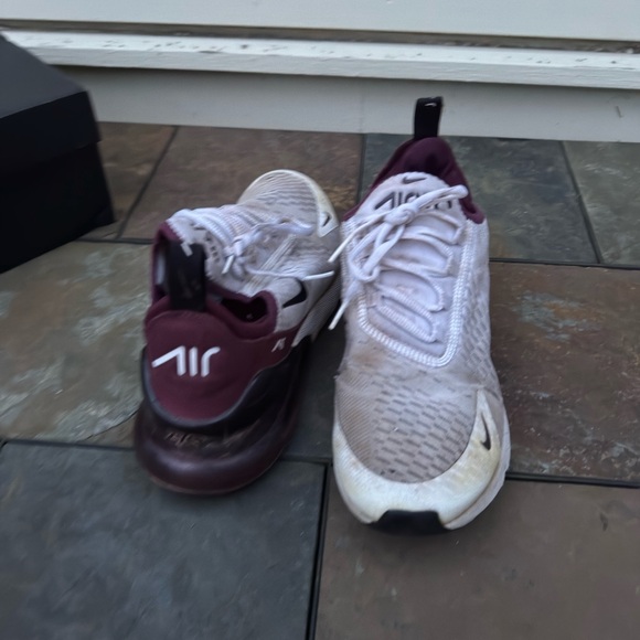 Nike Air Max 270 Men’s Size 8 Night Maroon White Shoes Sneakers FN6858-681 - Picture 4 of 5